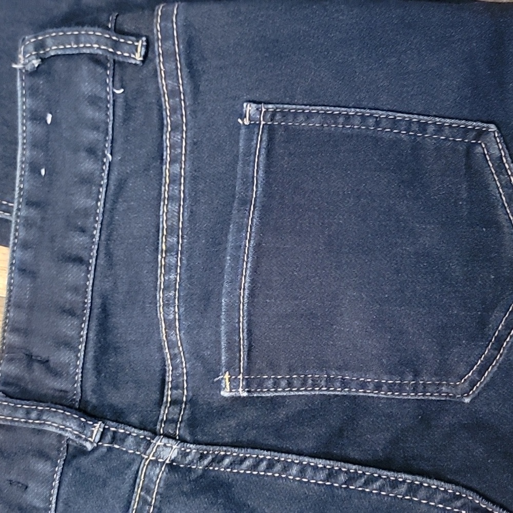 Harper - Picture 4 of 6